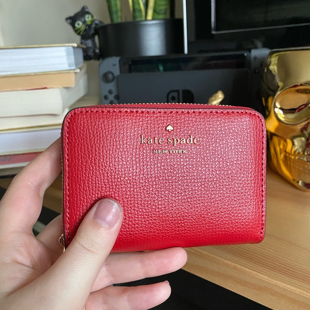 Small Kate Spade wallet